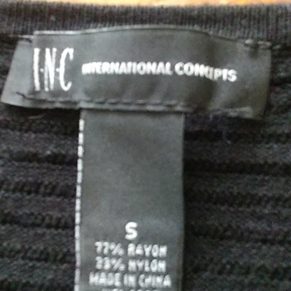 Sweater - Picture 5 of 5